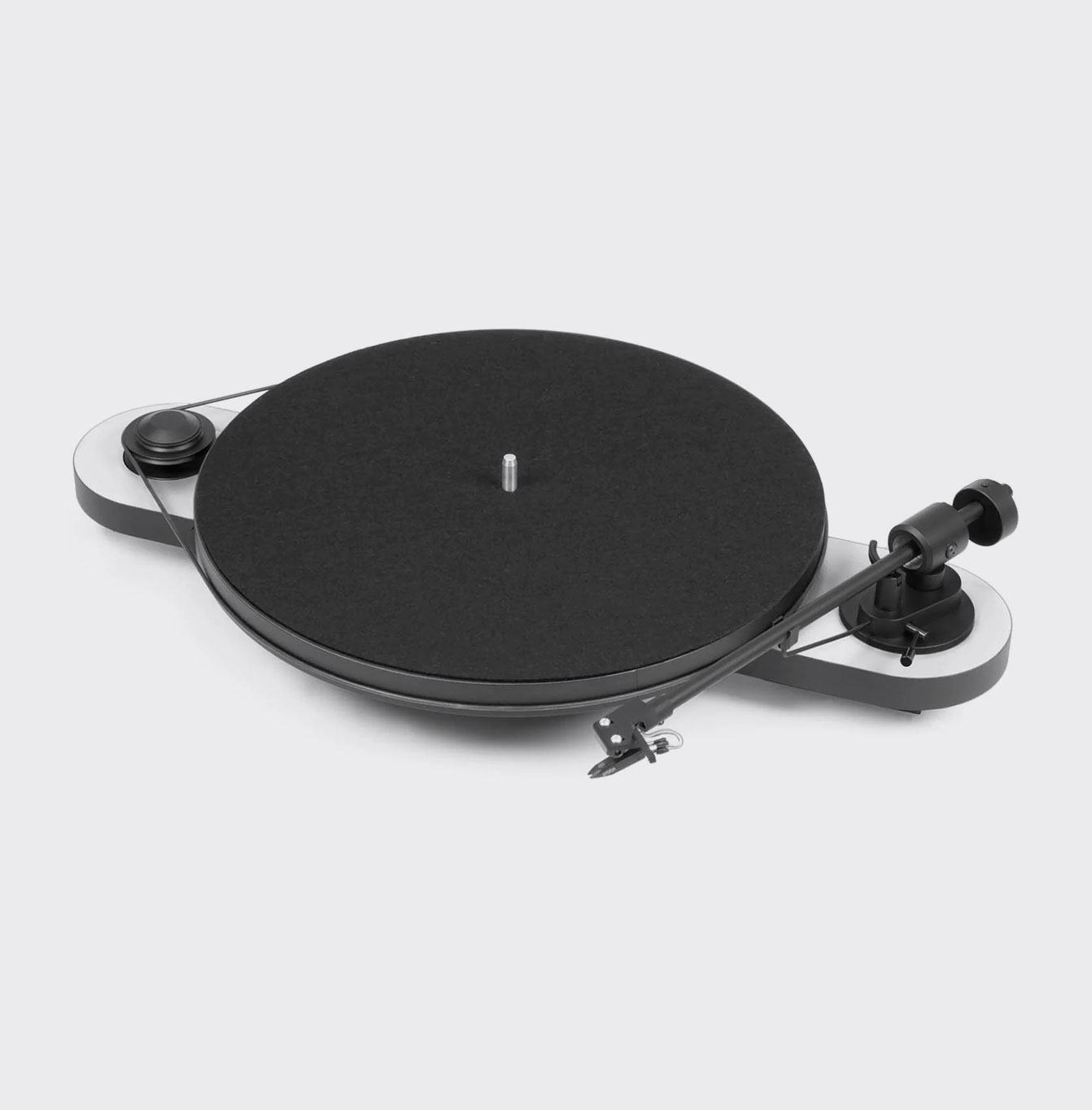 Pro-Ject Elemental Wit-zwart