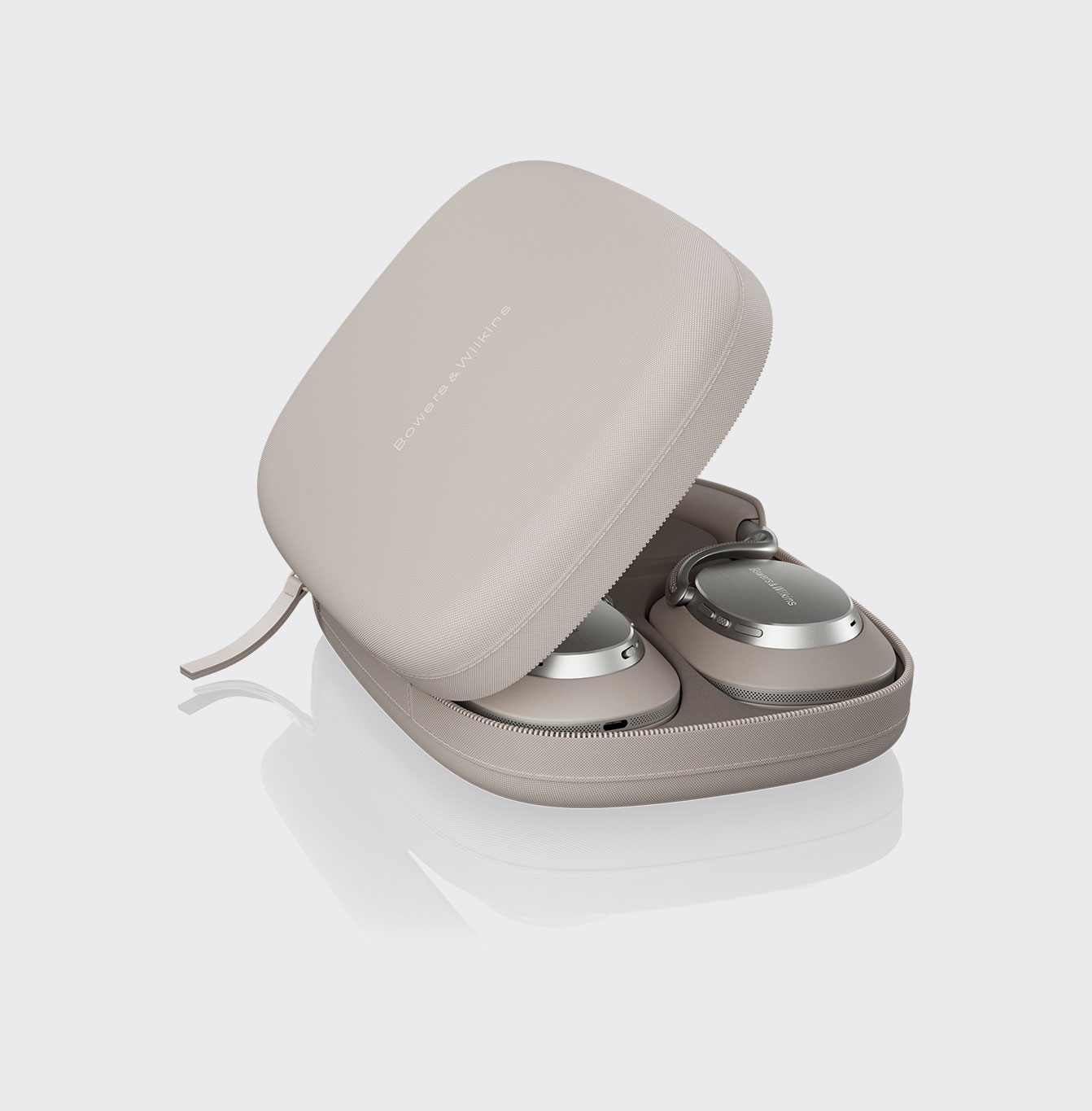 Bowers & Wilkins PX8 S2