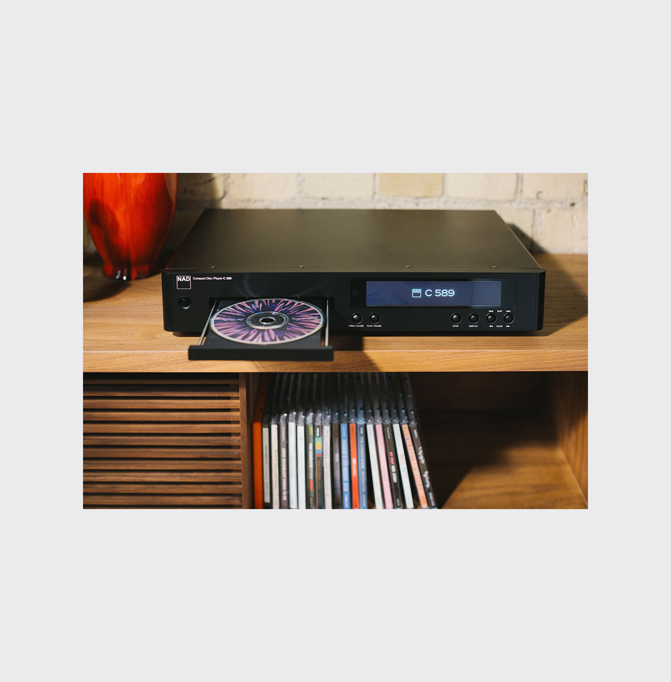 NAD C589